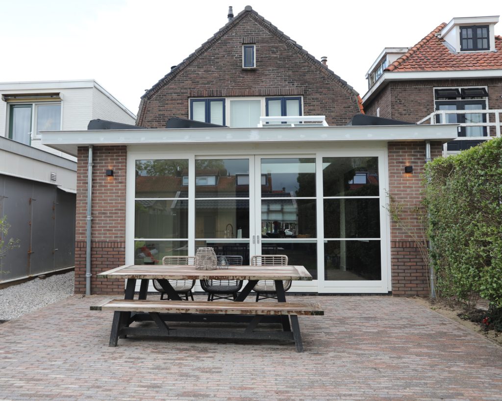 Aanbouw en leefkeuken Tiel