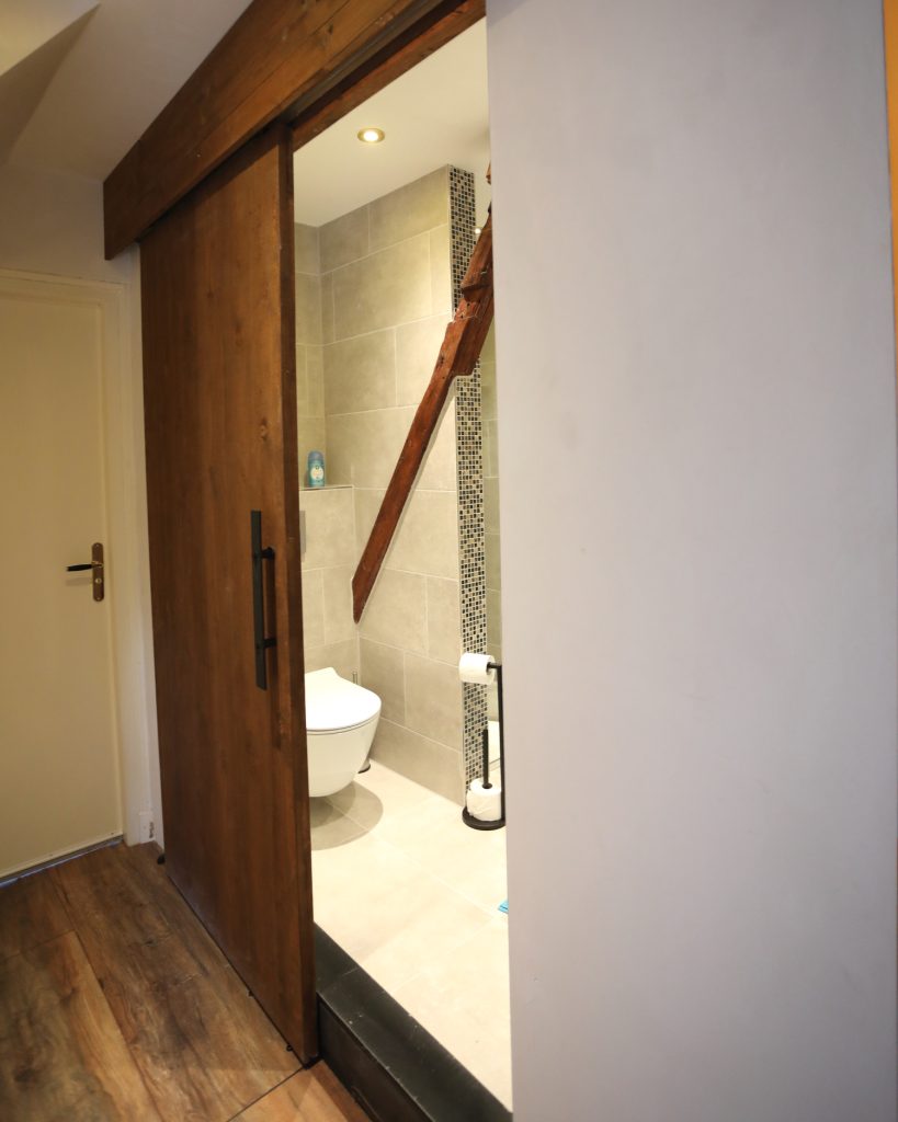 Badkamer met oude elementen