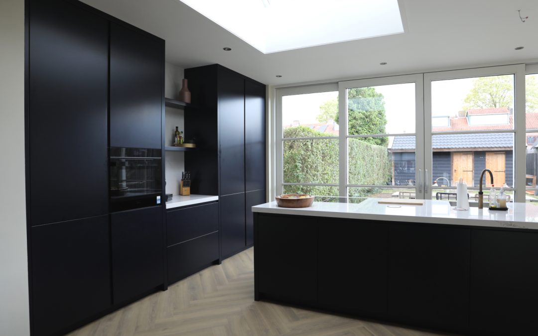 Aanbouw en leefkeuken Tiel